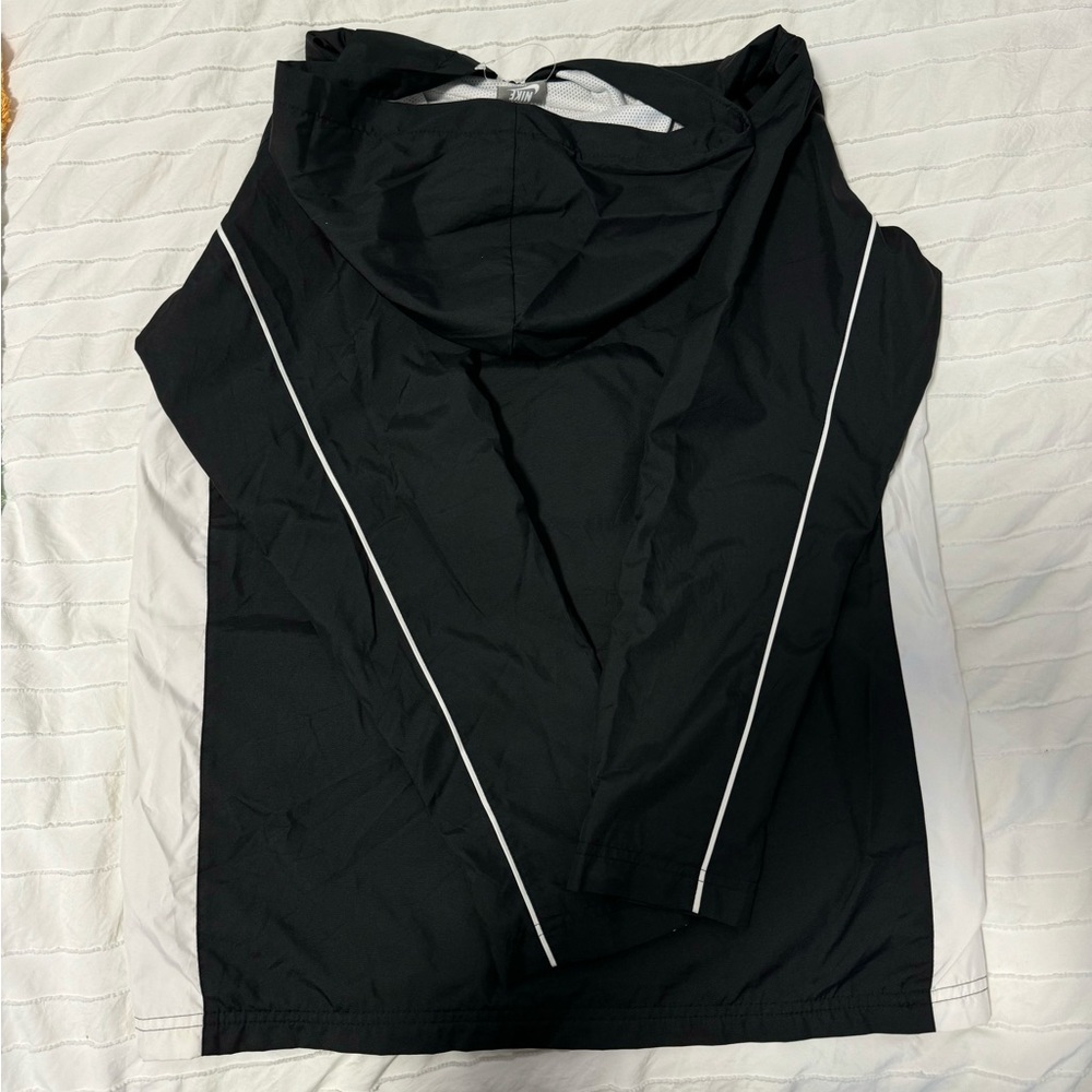 Nike Jacket - Picture 4 of 4